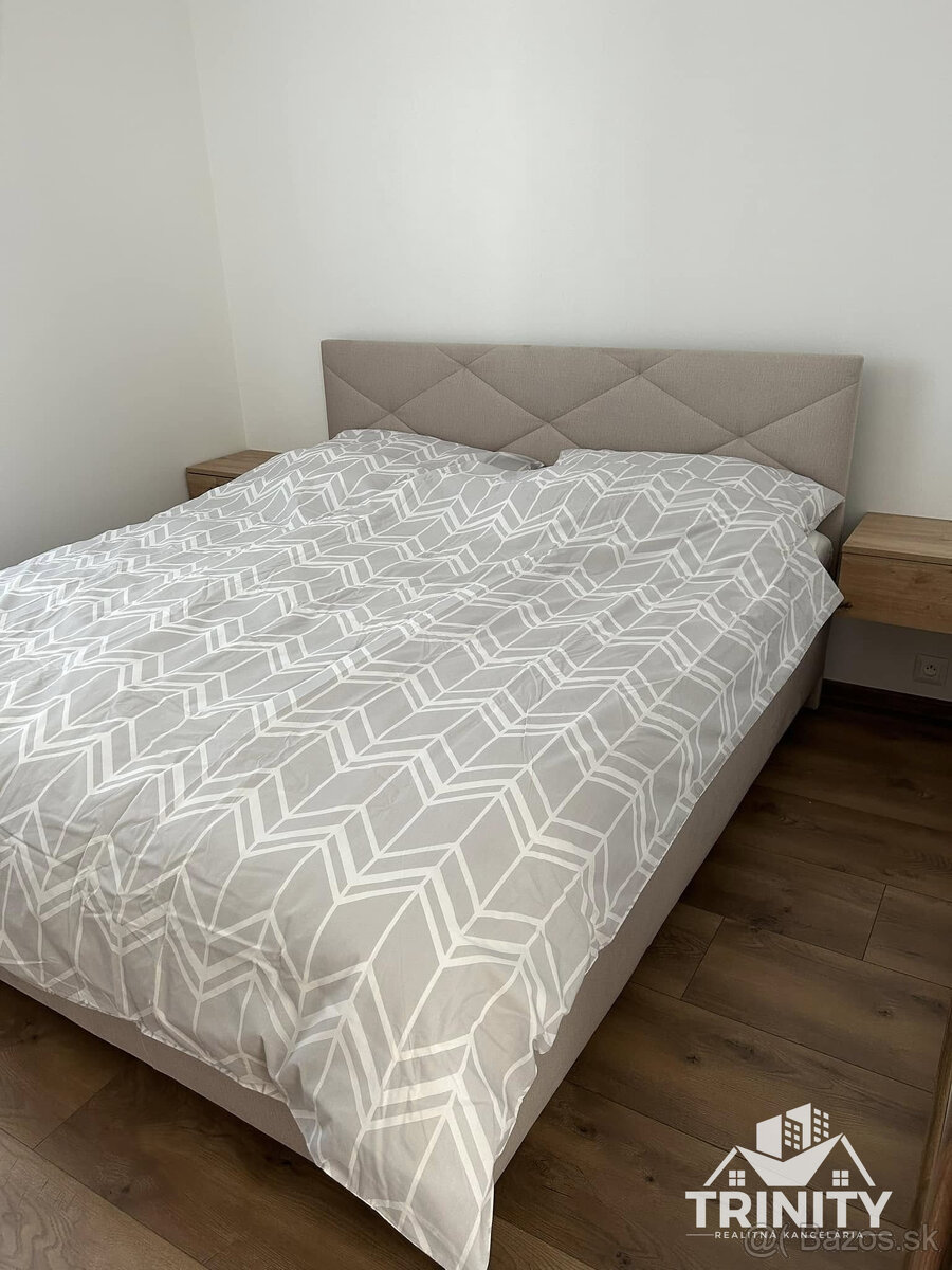 Na prenájom 2-izbový byt s terasou v Nových Zámkoch (novosta - 6