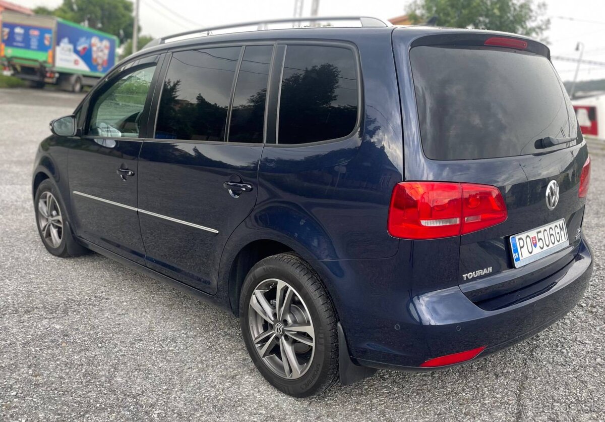 Volkswagen Touran 1.6 TDI Premium Comfortline DSG - 6