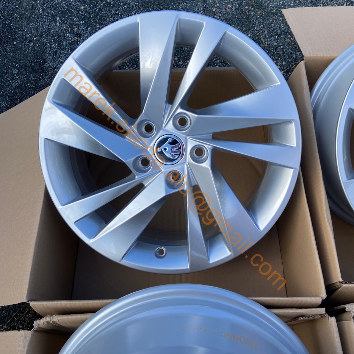 NOVÉ Nevis Octavia 4 - 6