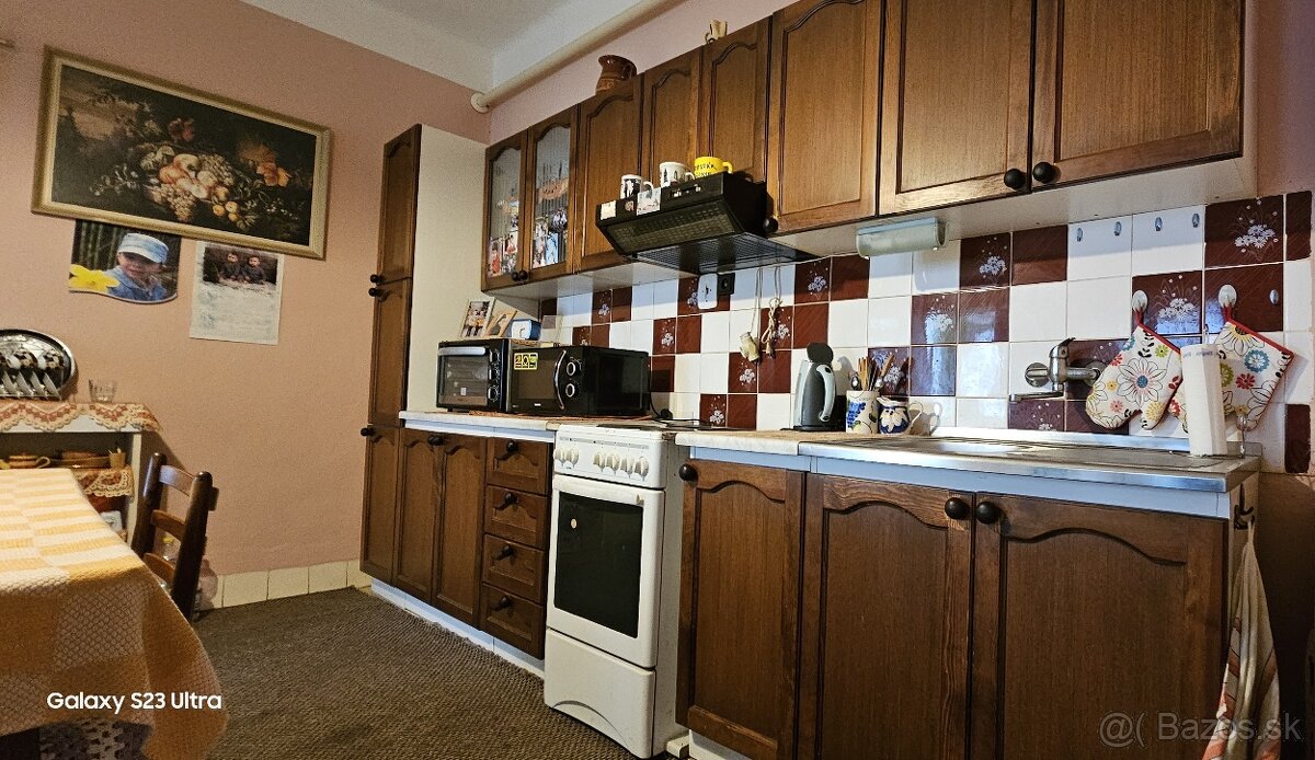 V obci Malé Kosihy päťizbový rodinný dom je na predaj. - 6