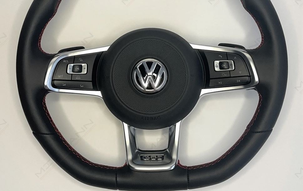 F1 DSG PADLA RADENIA POD VOLANTOM - 6