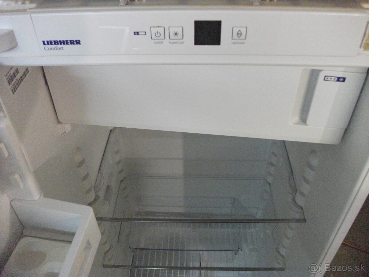 Pekná,zachovalá chladnička s mrazákom zn.LIEBHERR. - 6