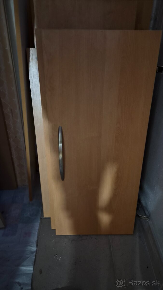 Predam dvere 4ks a dvierka - 6