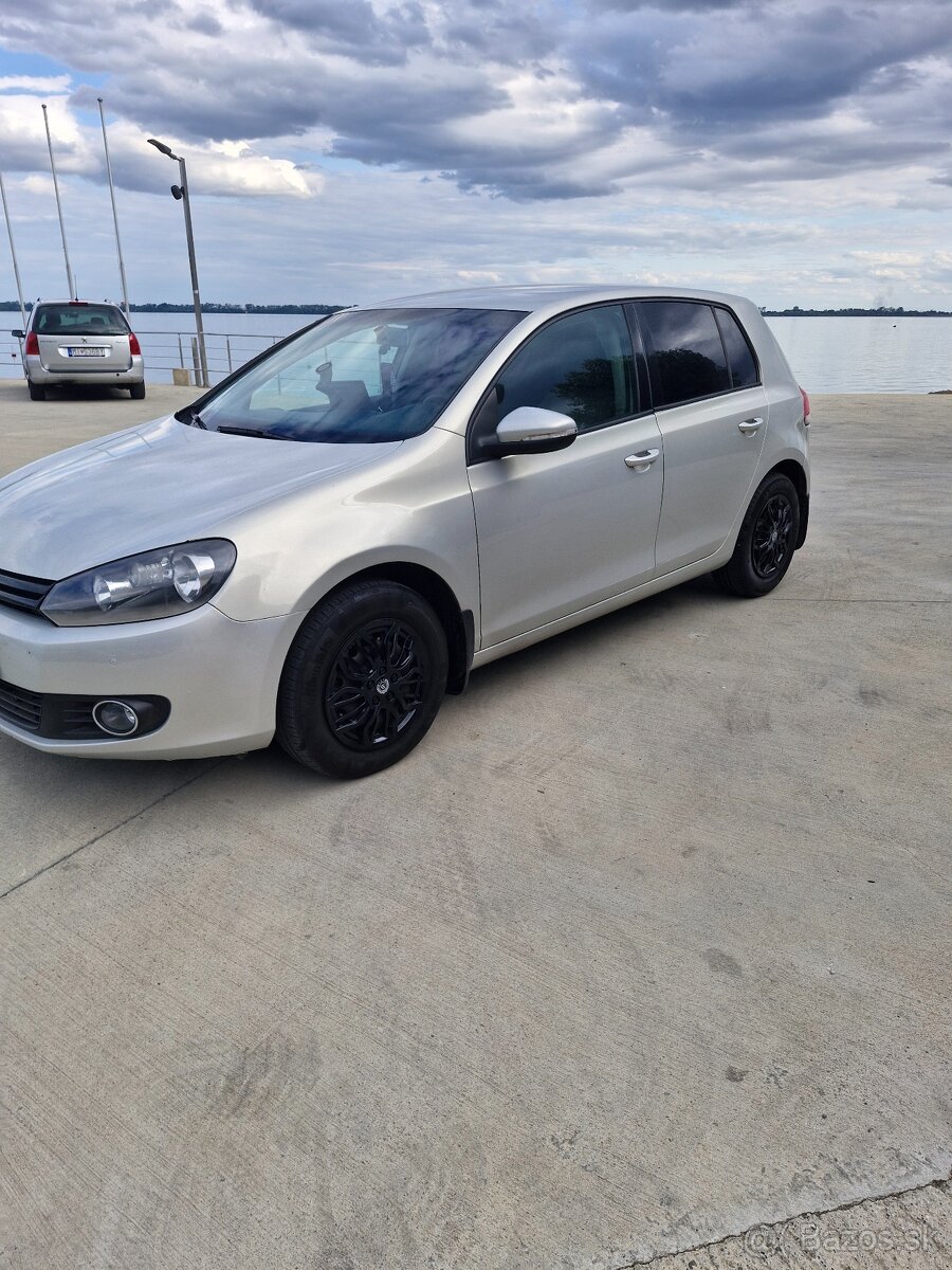 Volkswagen Golf 6 1.4 benzín - 6