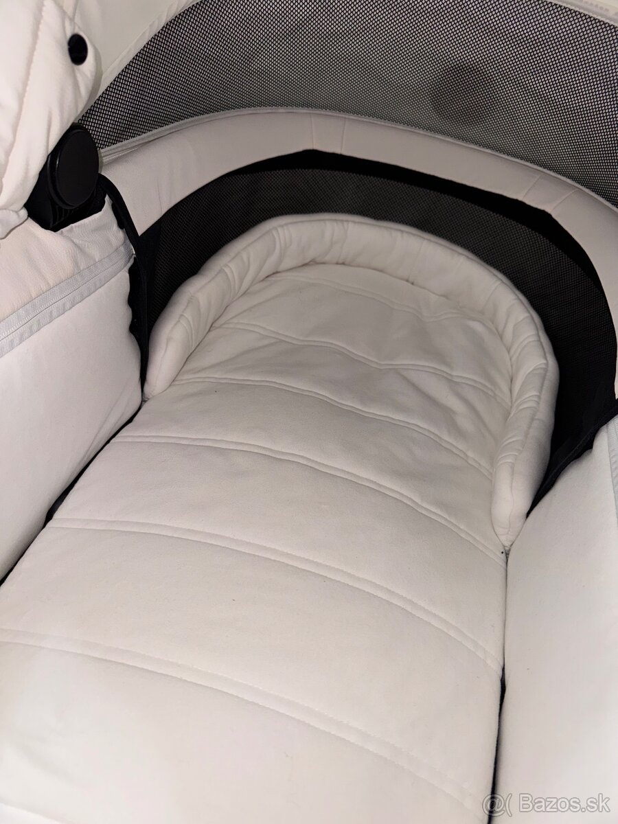 Cybex Priam 4.0 Lux Carry Cot Off White Platinum - 6