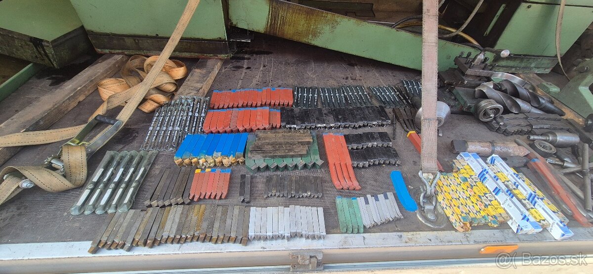 Predám sustruh sui 40 plus príslušenstvo - 6