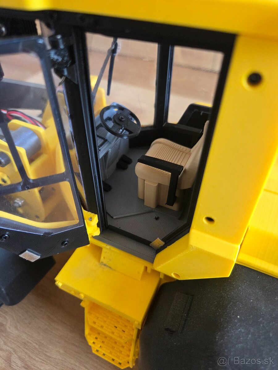 Volvo L125e RC model - 6