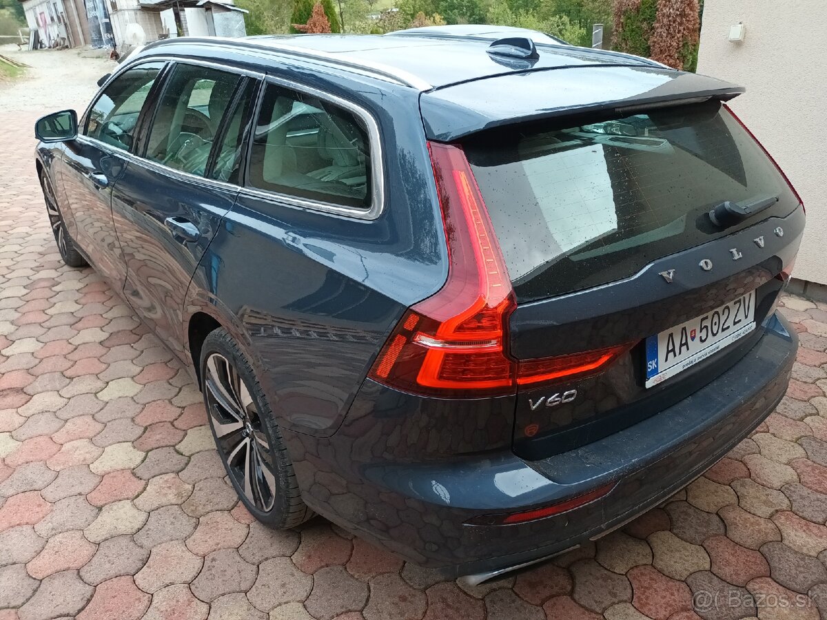 VOLVO V60 B4 INSCRIPTION B4 2,0D/145KW A8 2022 - 6