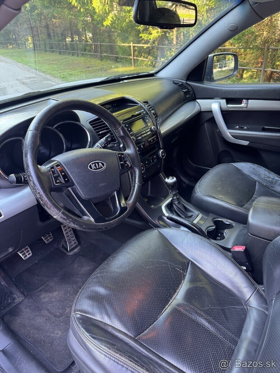 KIA Sorento 2.2 CRDi 4WD RV 2010 - 6