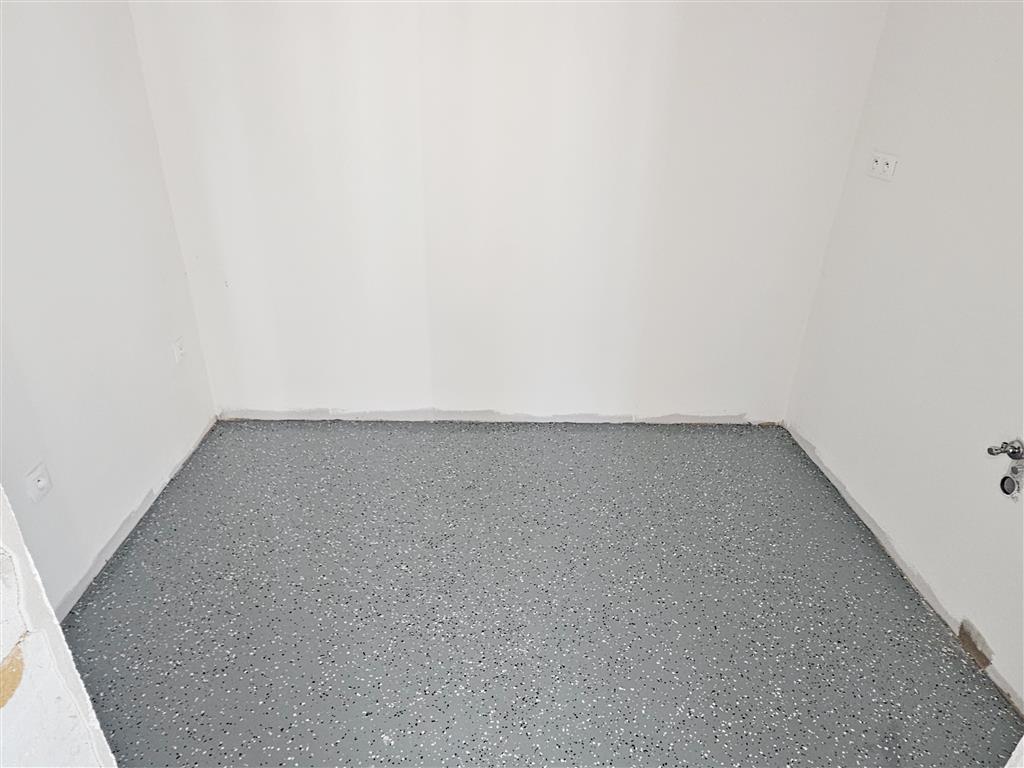 PRENÁJOM OBCHODNÝ / KOMERČNÝ PRIESTOR 50 m2 - 6