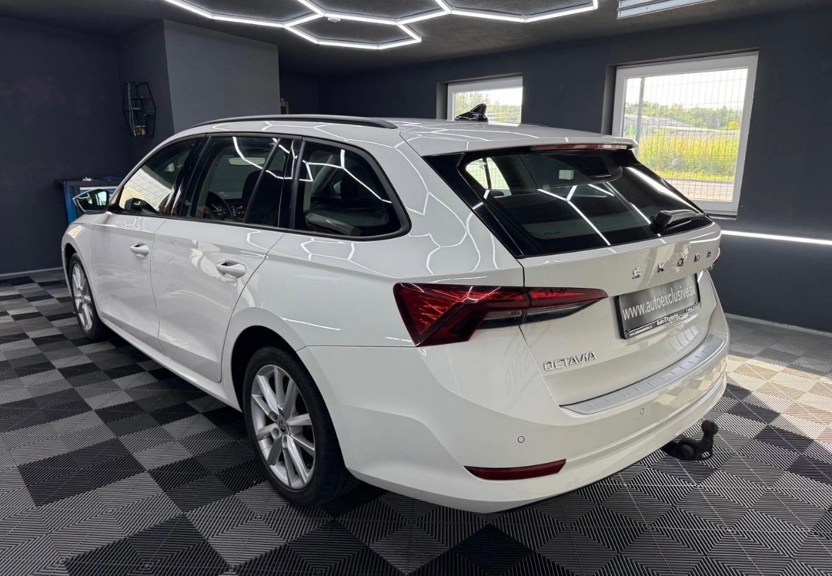 Škoda Octavia Combi 2.0 TDI SCR Style - 6