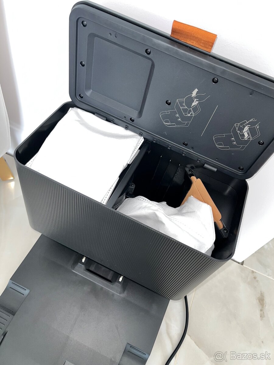 iRobot Roomba Combo i5+ s automatickou stanicou Clean Base - 6