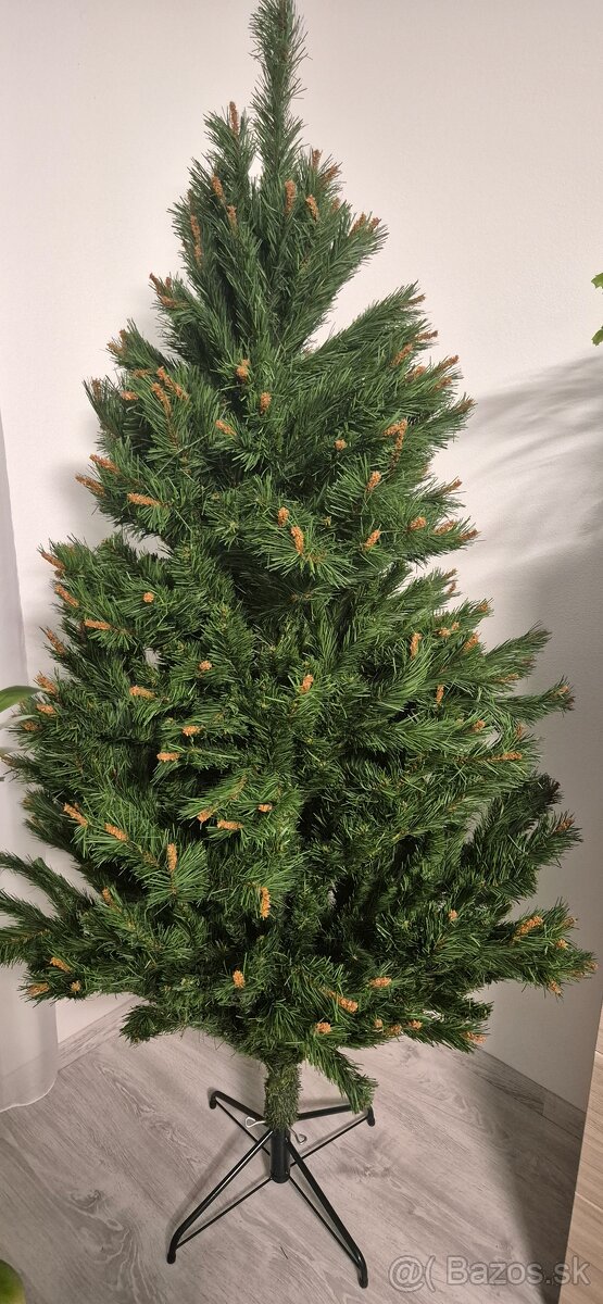 Predám top krásny vianočný stromček 2,05m. - 6