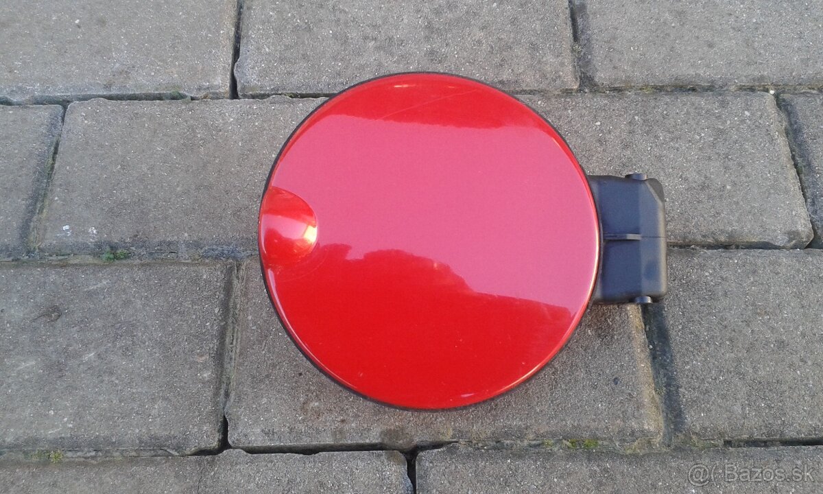 Červené diely Fabia 1,masky prednej kapoty - 6