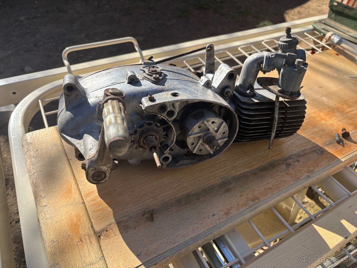 Motor Jawa pionier 20/21 - 6