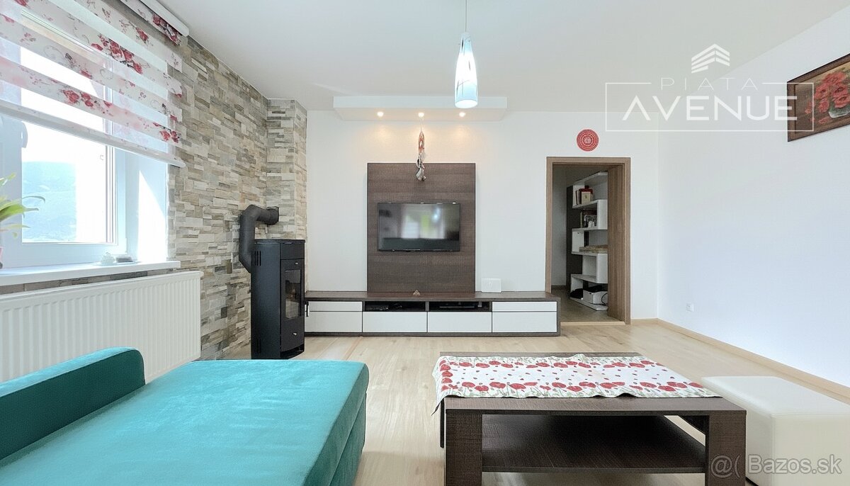 NA PREDAJ / DOM / LIPOVEC - 6