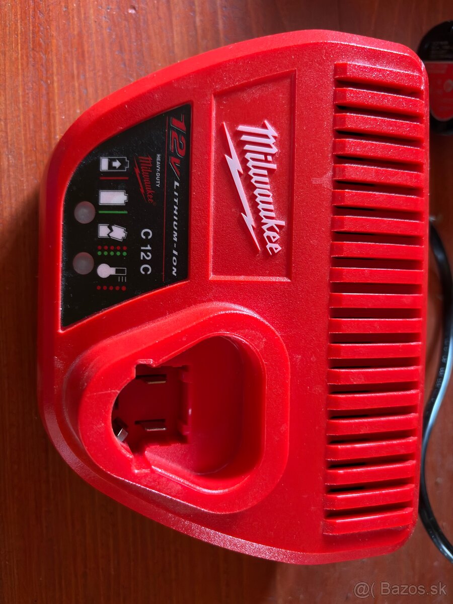 Milwaukee M12 FID2 rázový uťahovák - 6