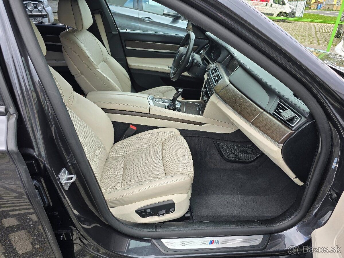 BMW 750i xDrive - 6
