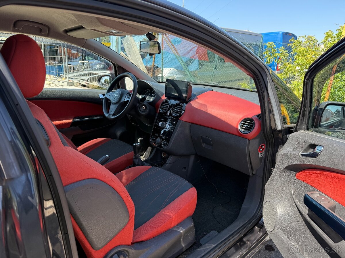 Predám Opel Corsa 1.2 benzín, r. v. 2007 - 6