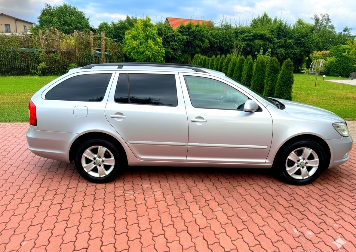 Škoda Octavia Combi Facelift TOP STAV ELEGANCE - 6