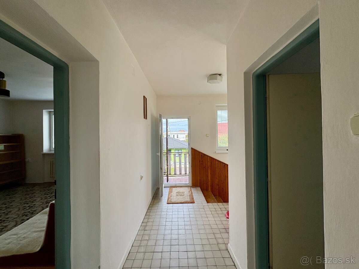 Slnečný RD na krásnom pozemku blízko centra Zlatých Moraviec - 6