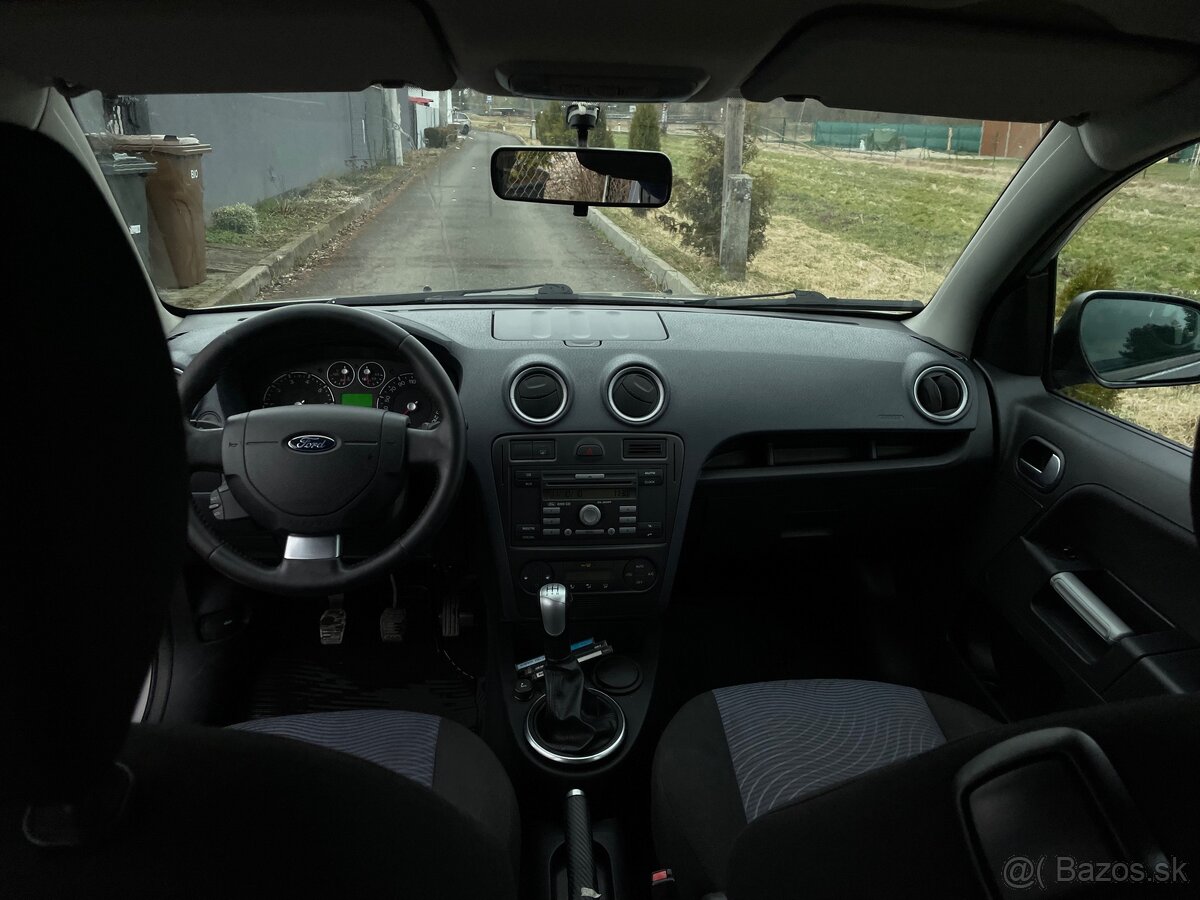Predám Ford fusion 1.4 benzín 2011 - 6