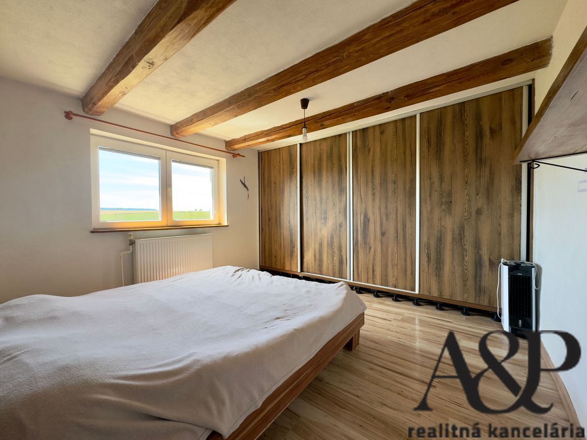 RODINNÝ DOM V PEKNOM PROSTREDÍ, POZEMOK 2392M2, RUDNÍK, okr. - 6