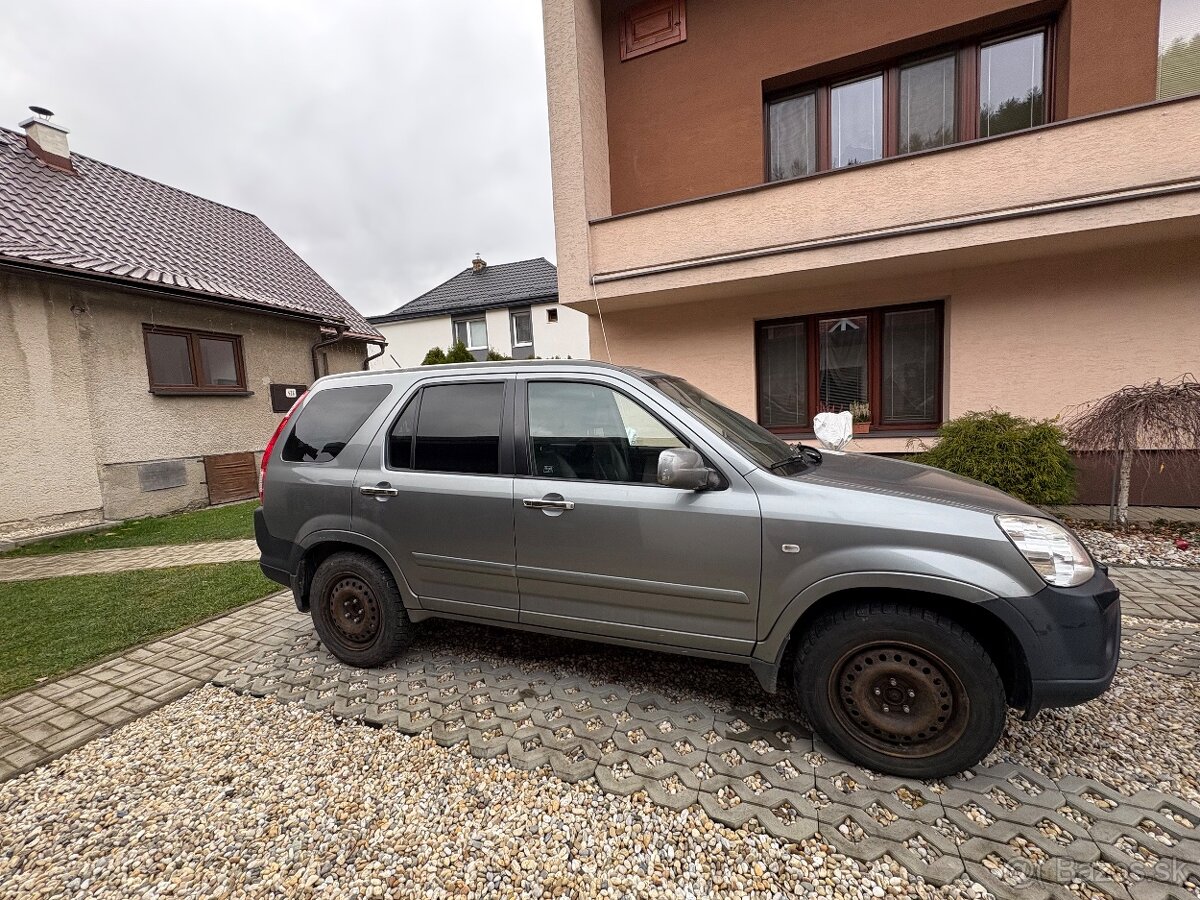 Honda CR-V 2.2 ctdi (103 kw) r.v. 2005, 4x4 - 6