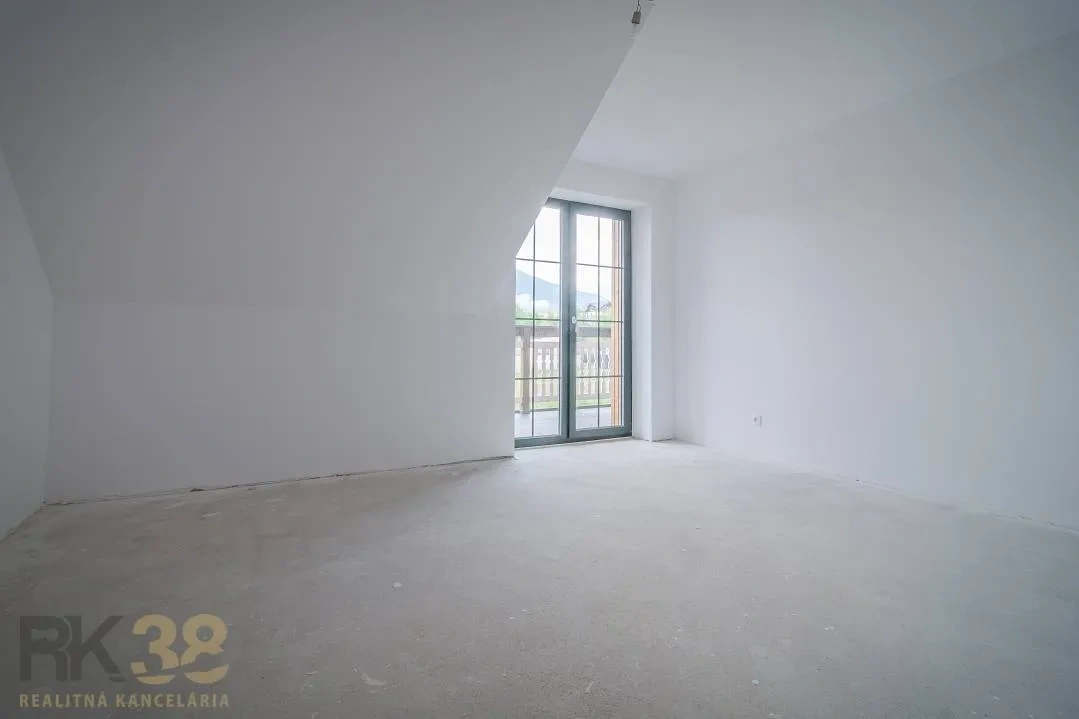 Priestranný 2-izbový byt s krásnym výhľadom na Vysoké Tatry - 6