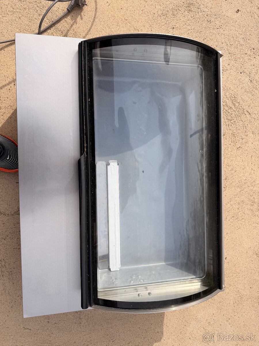 Chladiaca vitrína na GN nádoby – 67 L - 6