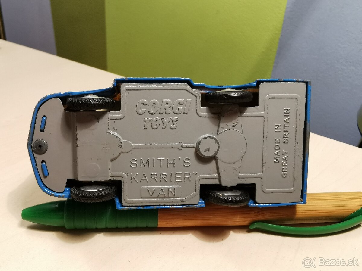 Corgi toys Smith s Van - 6