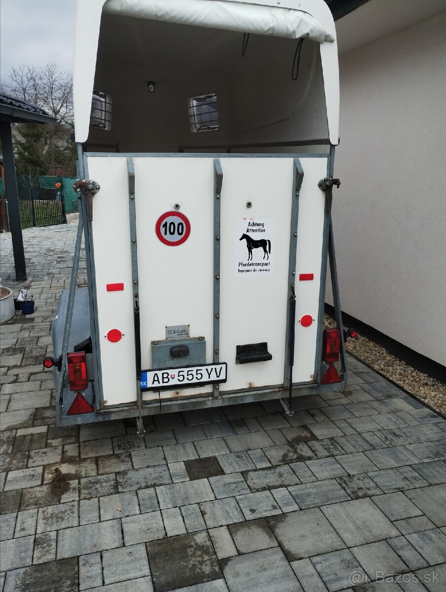 Prepravnik na kone.Hofer PT135. - 6