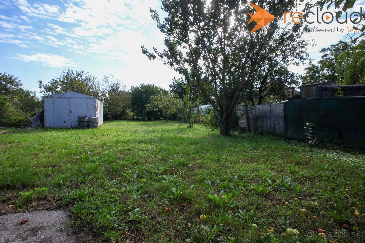REZERVOVANÉ - Rodinný dom v Obci Lok 12 km od Levíc - 6
