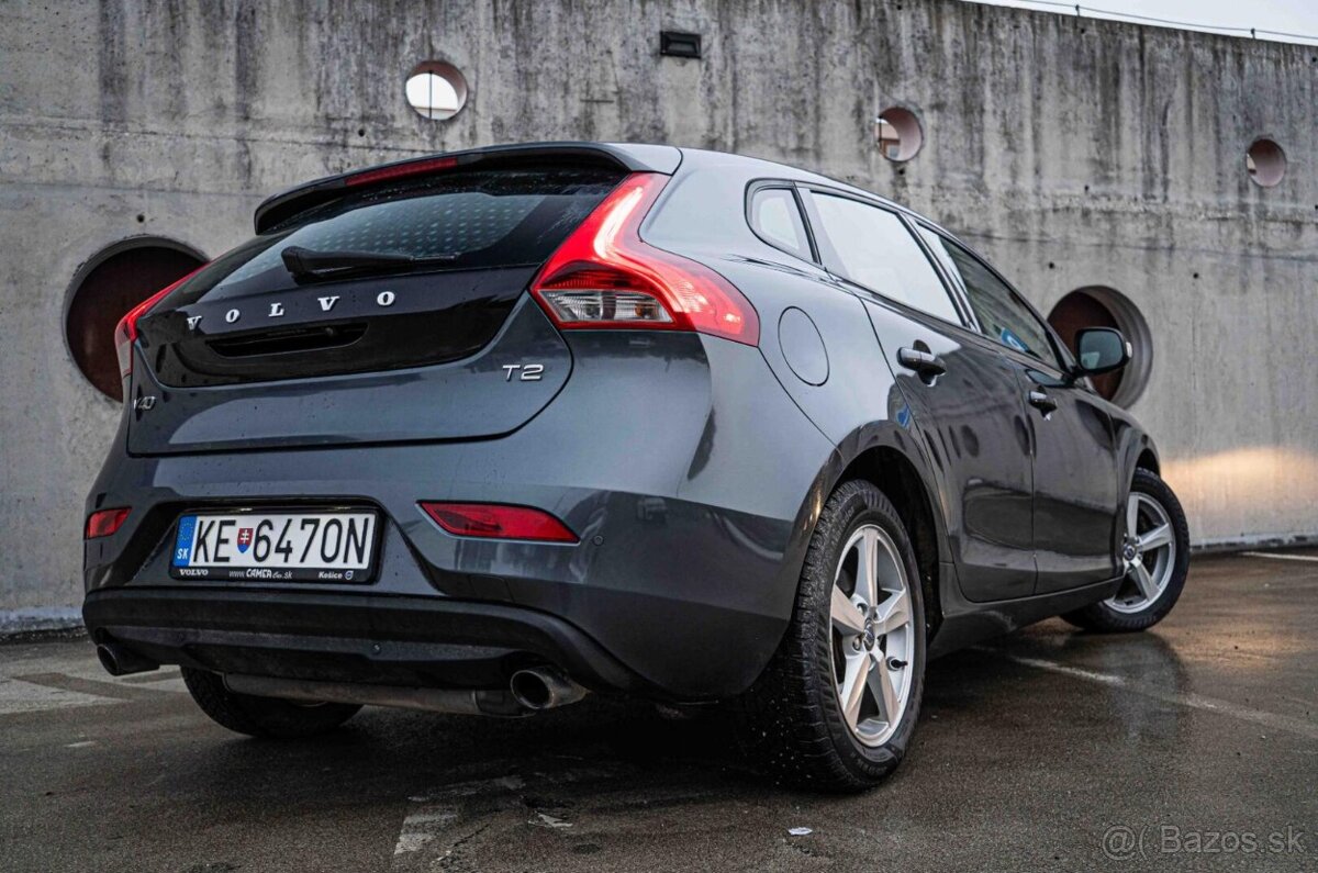 Volvo V40 T2 1.6L Momentum - 6
