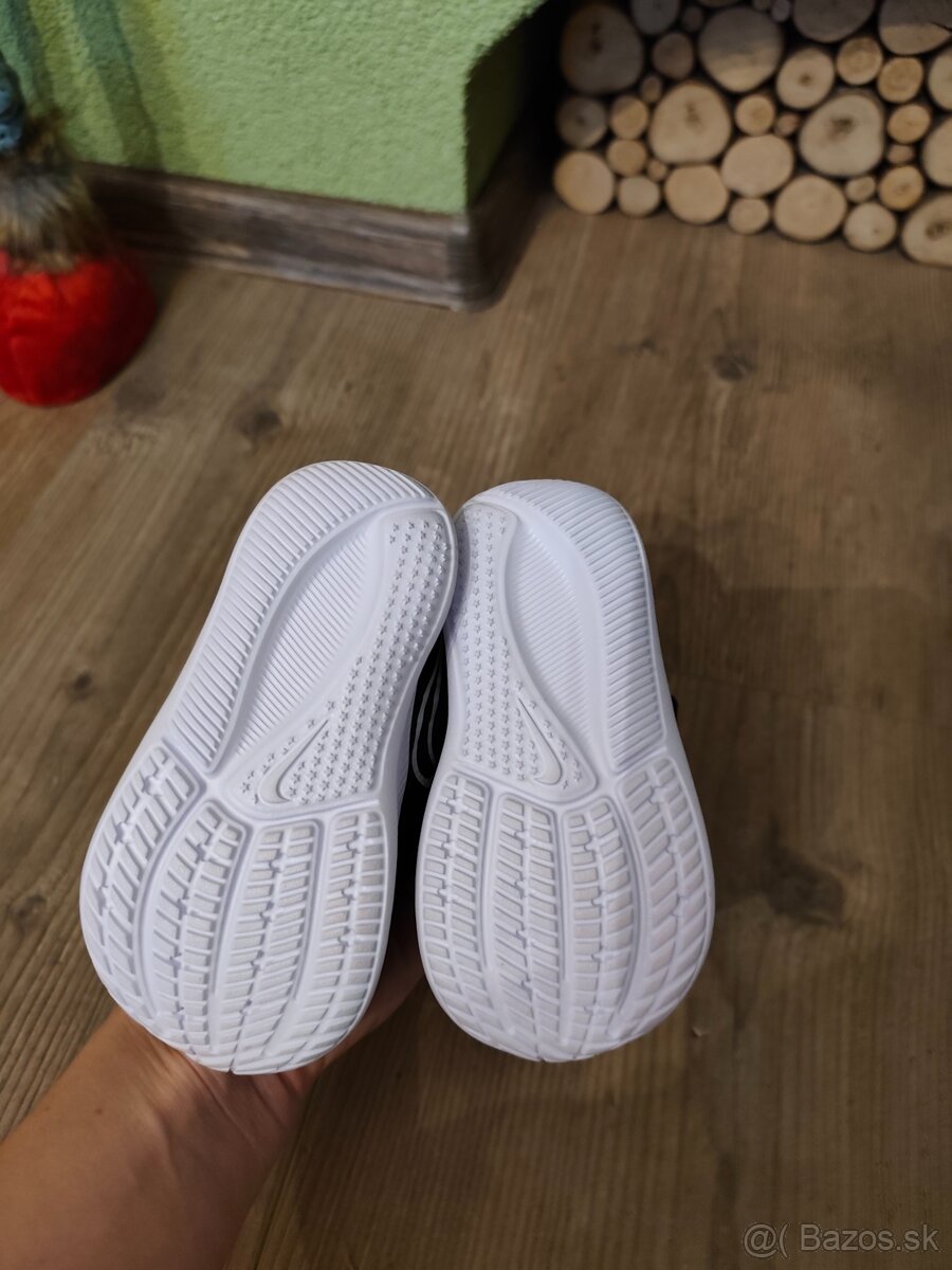 č.21 Nové botasky/tenisky Nike - 6