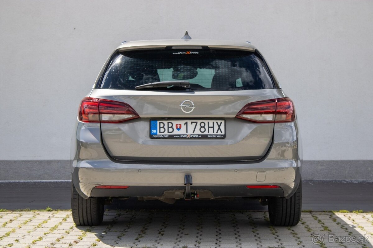 Opel Astra Sport Tourer - 6