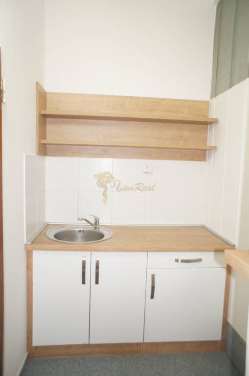 Kancelárie, Drieňová ul., Ružinov, 1 x 12,5 m2 a 1 x 25 m2 - 6