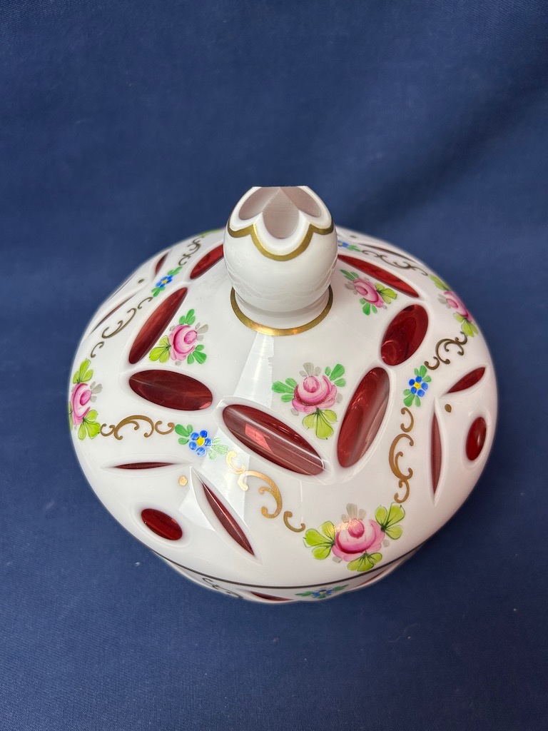 Dóza s vekom - vrstvené opálové sklo - 6