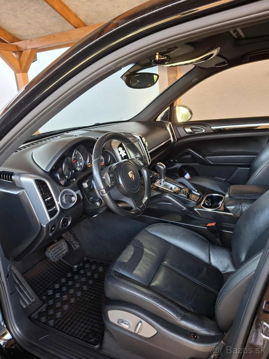 Predam porsche cayenne - 6