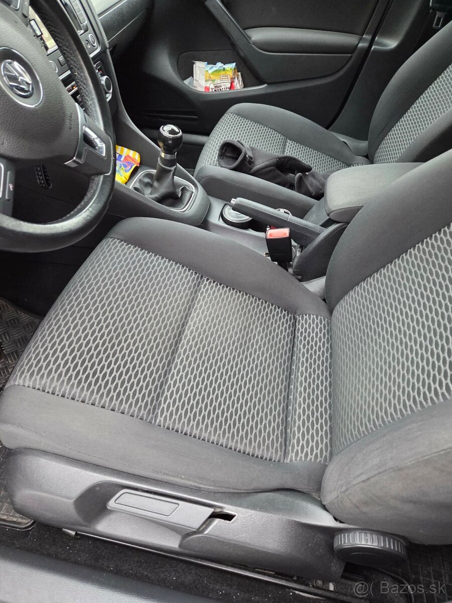 Volkswagen Golf VI - 6