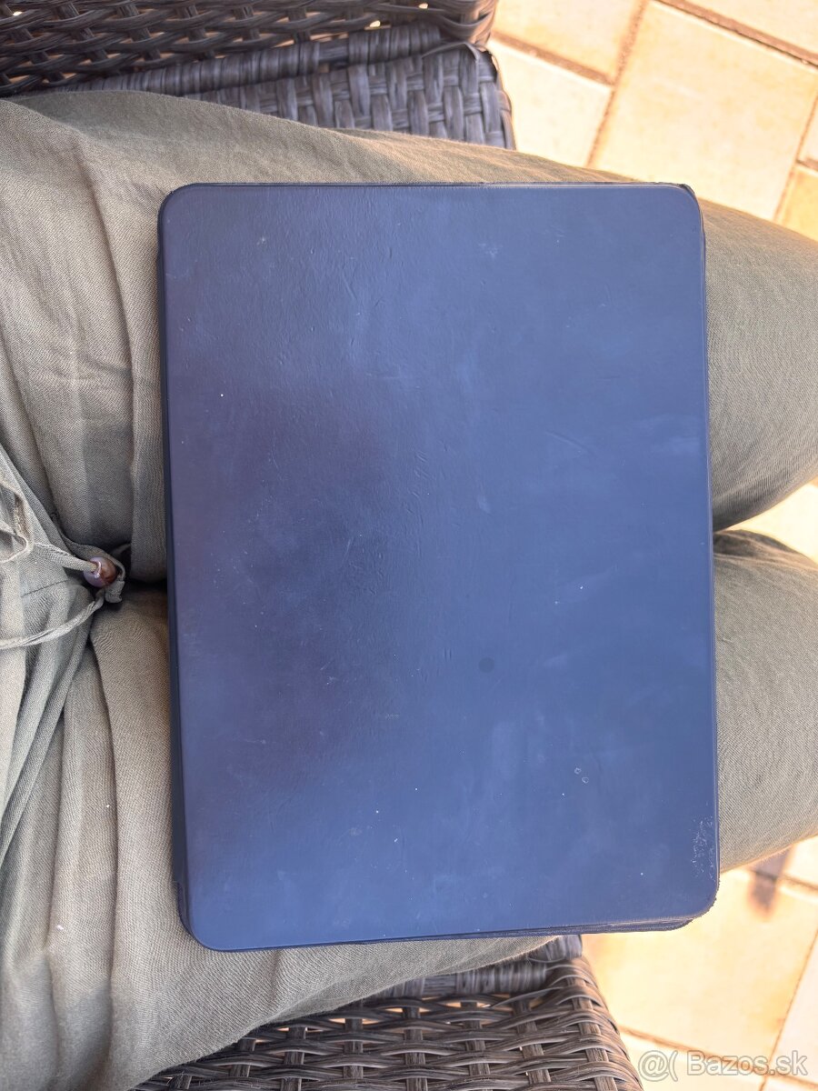Apple iPad Pro 11” 64 GB + klávesnica - 6