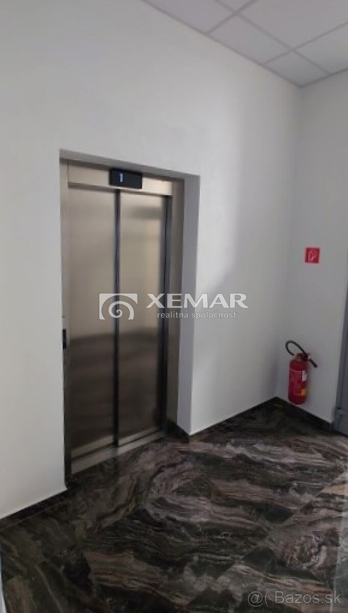 Na prenájom administratívne priestory, 65 m², Banská Byst... - 6