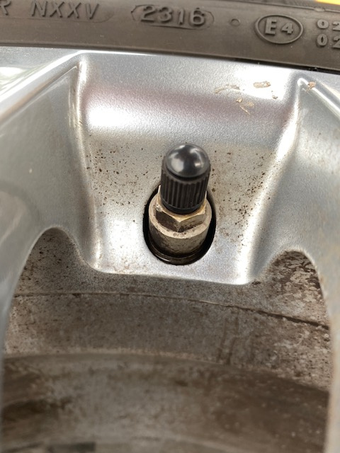 Predám disky na Mercedes E - 6