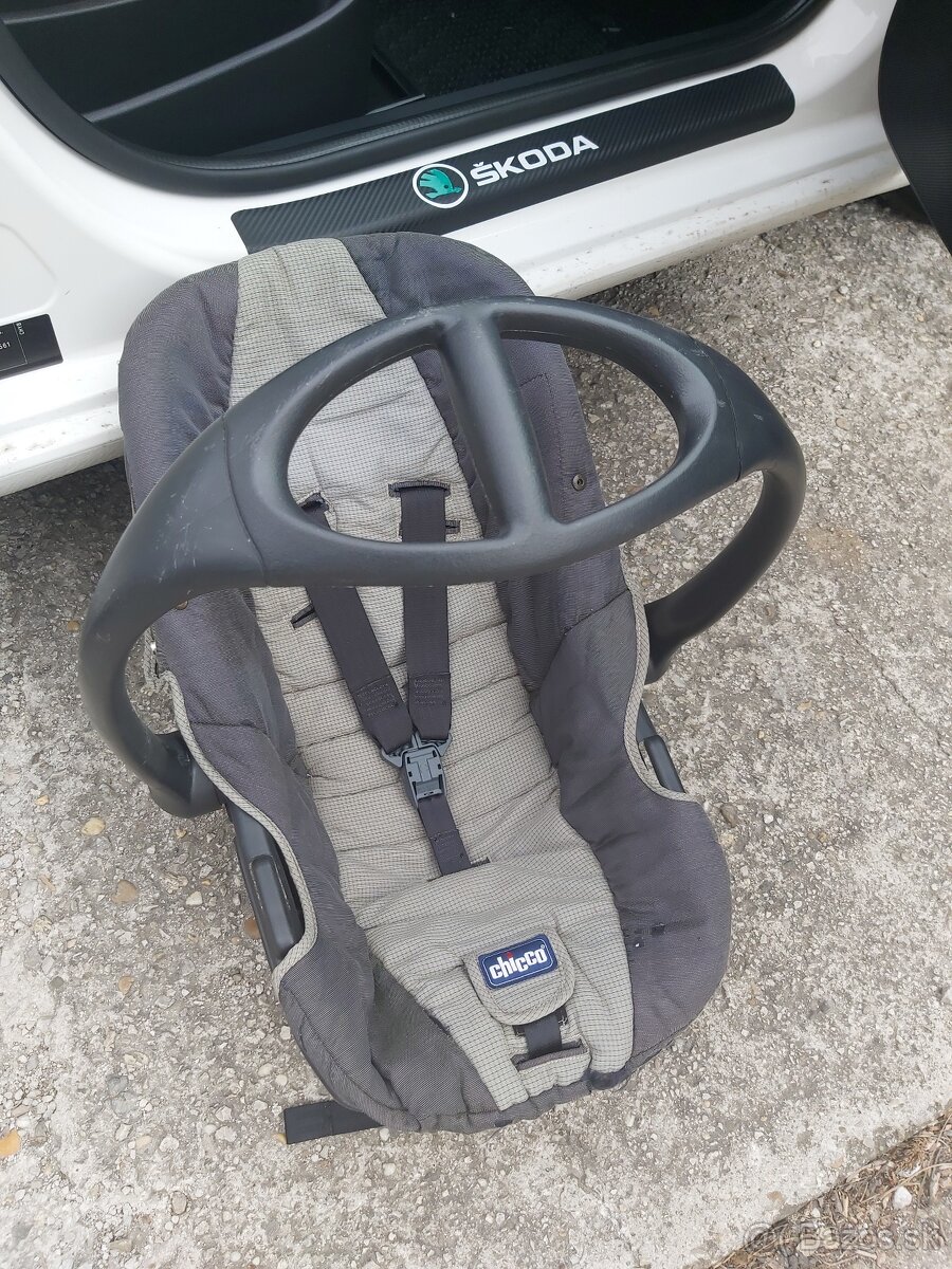 Autosedačka, vajičko Chicco pre dieťa - 6