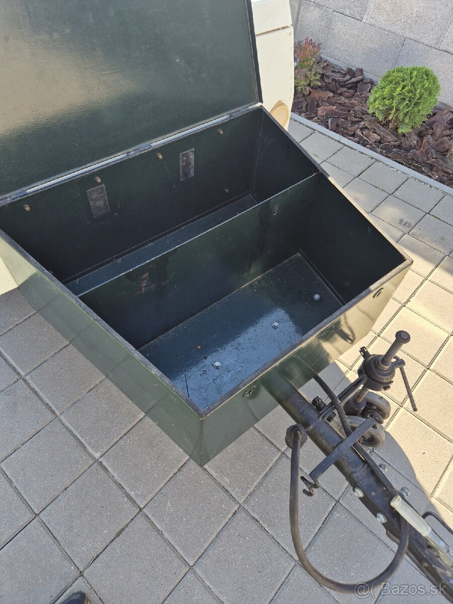 Prívesný vozík - 6