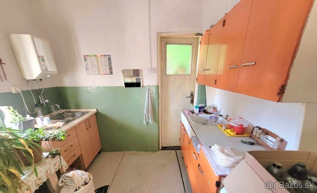 Predáme tehlový rodinný dom s garážou v obci Salka. - 6