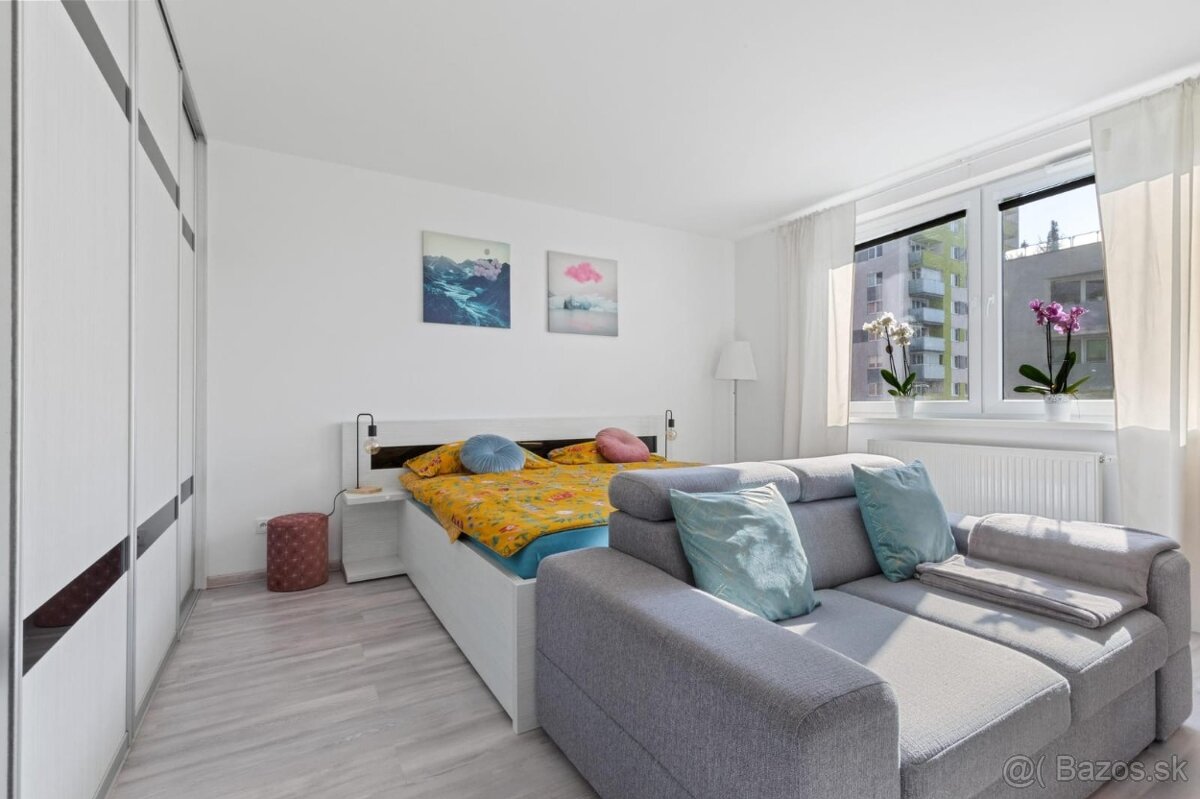 PRENÁJOM 1-IZBOVÝ BYT S PRIESTRANNÝM BALKÓNOM A PARKOVANÍM - 6