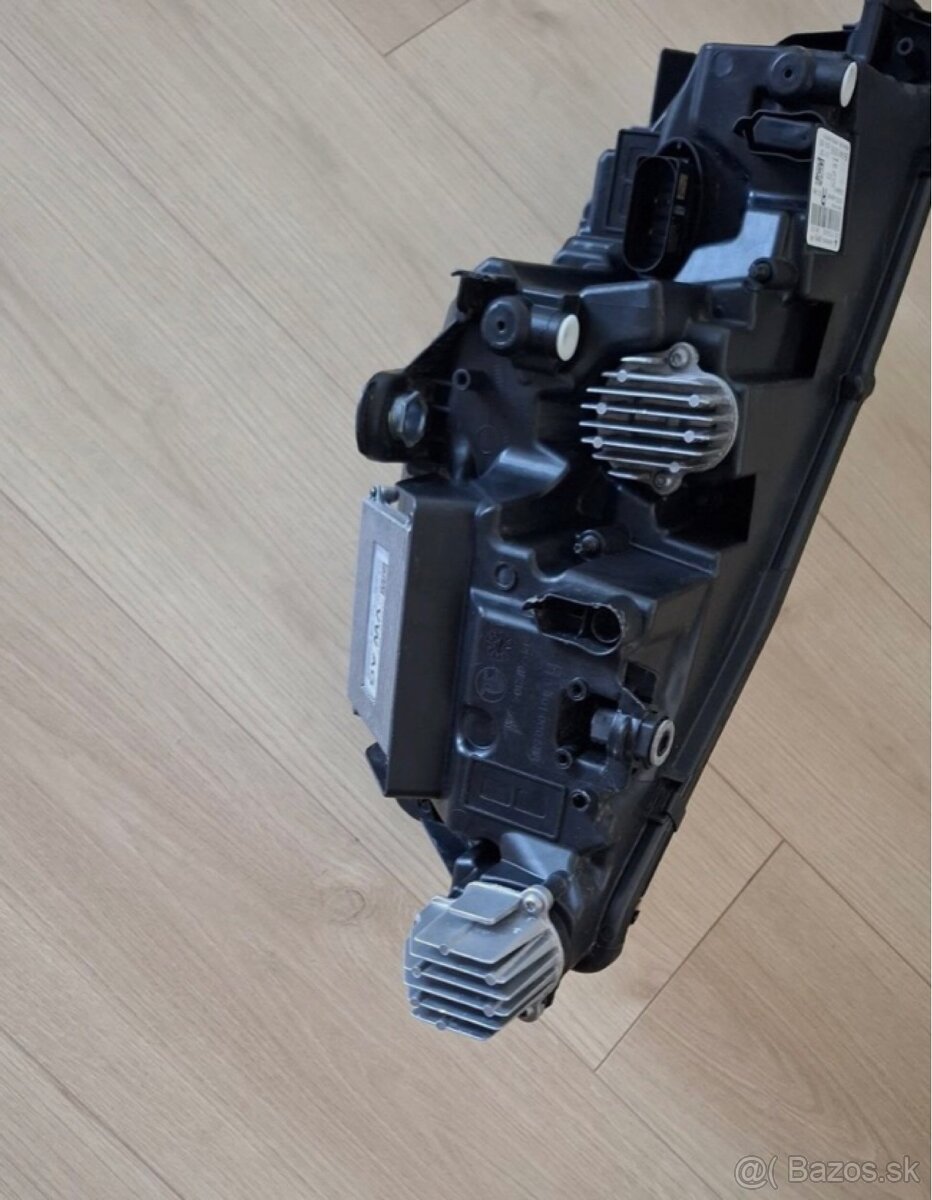 Svetlo Škoda Octavia 4 - 6