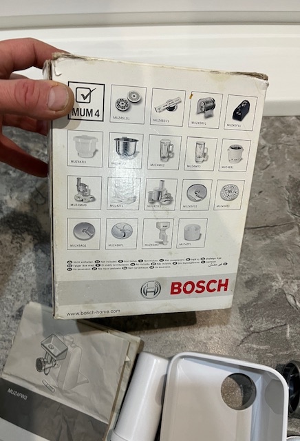 Mlynček Bosch mum 2-4 na kuchynský robot - 6