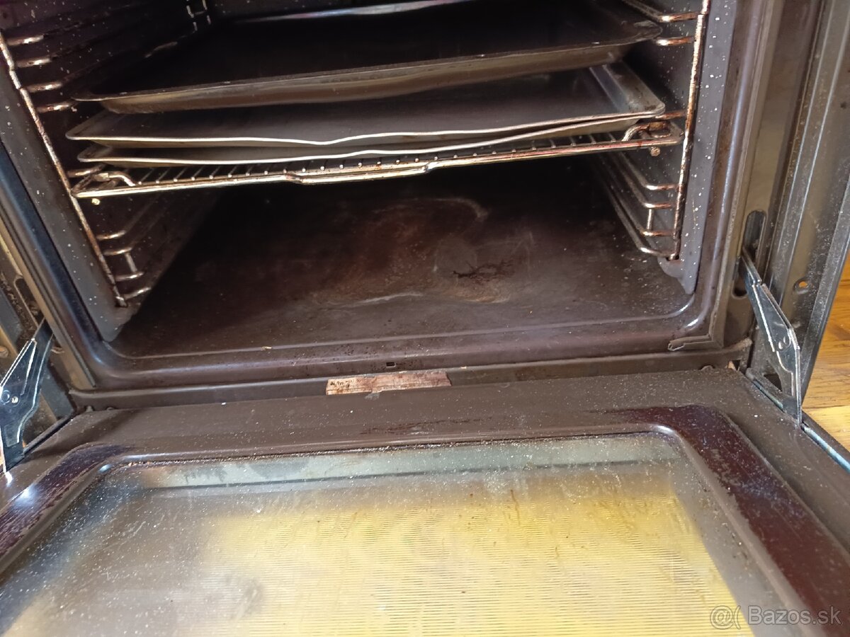 Vstavana rúra na pečenie s mikrovlnkou - 6